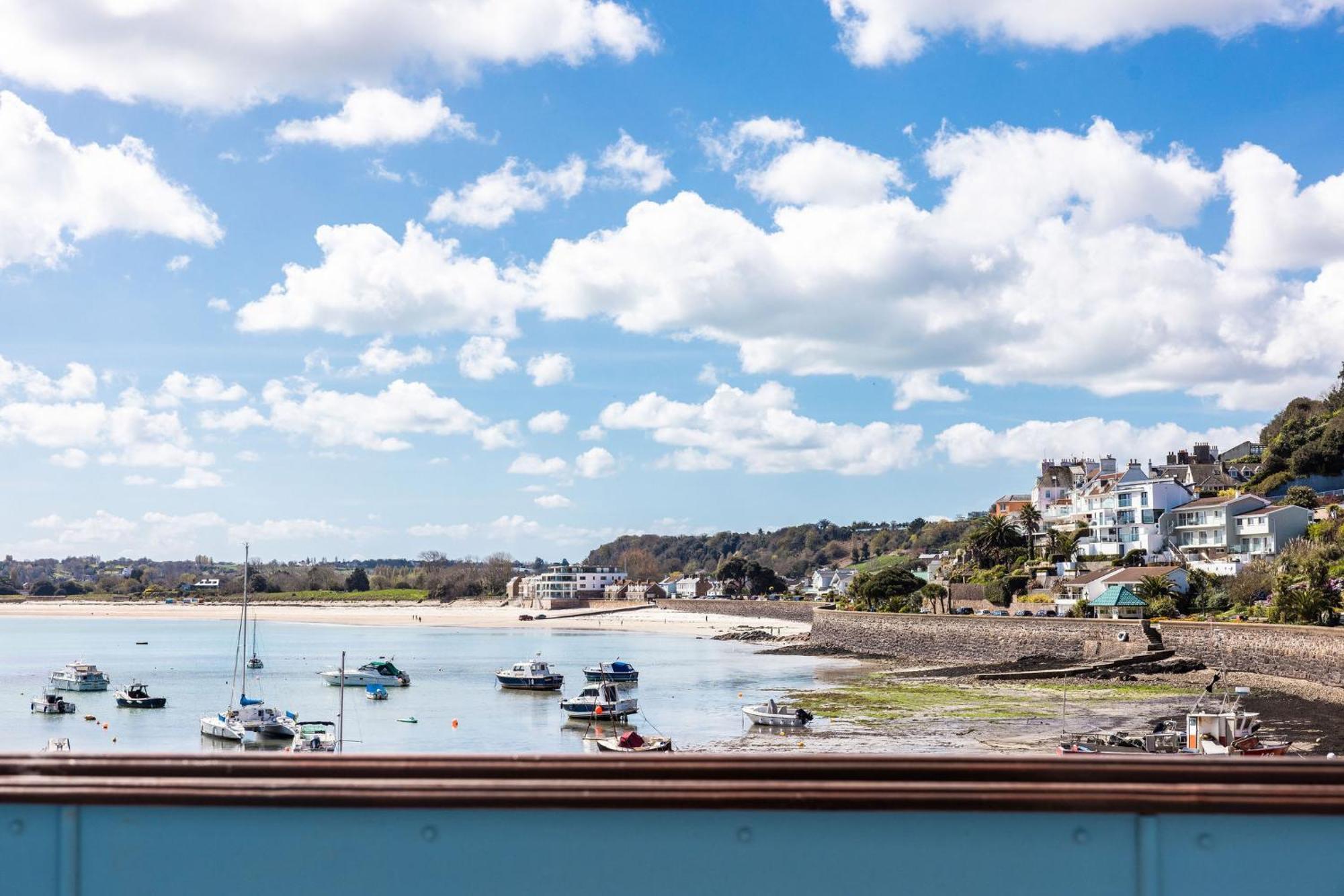 The Moorings Hotel & Restaurant Gorey Exterior foto